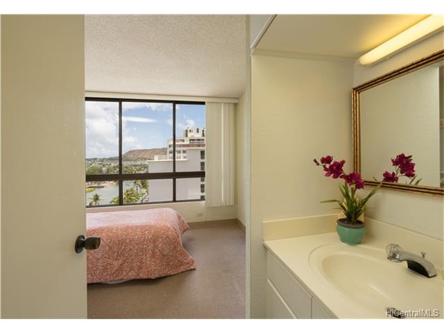 320 Liliuokalani Avenue  Unit 1103
