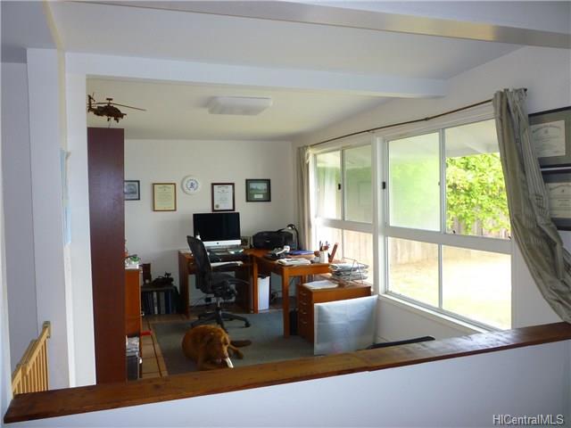 68-695 Farrington Highway