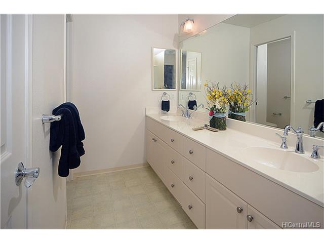 92-7127 Elele Street  Unit 203