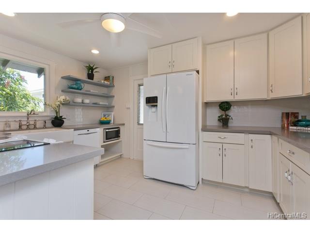 734B 10th Avenue