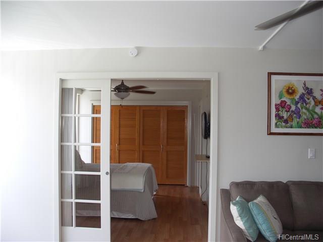 1617 Keeaumoku Street  Unit 703