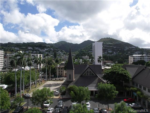 1617 Keeaumoku Street  Unit 703