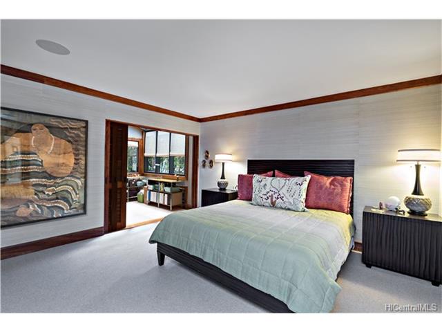 3165 Diamond Head Road  Unit 4