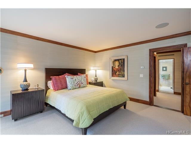 3165 Diamond Head Road  Unit 4