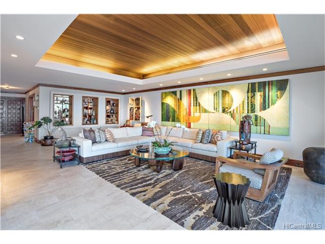 3165 Diamond Head Road  Unit 4