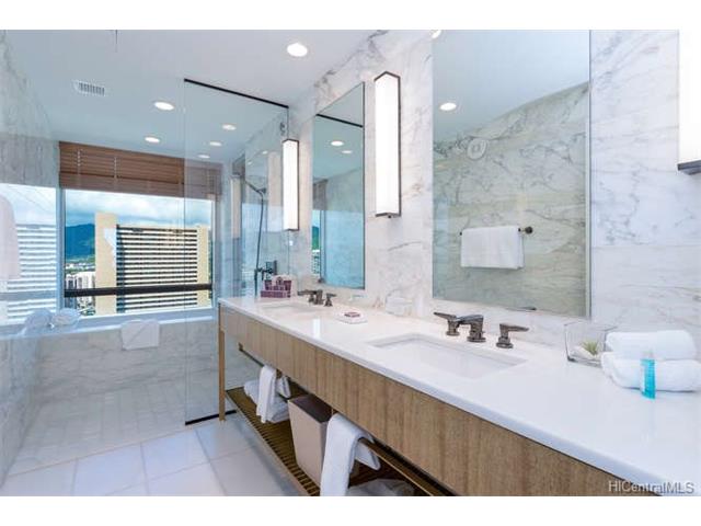383 Kalaimoku Street  Unit 3307