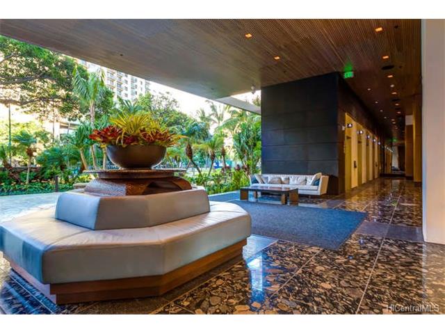 383 Kalaimoku Street  Unit 3307