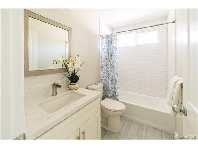 91-1018 Kaimalie Street  Unit R2
