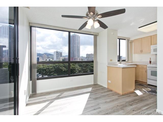 876 Curtis Street  Unit 605