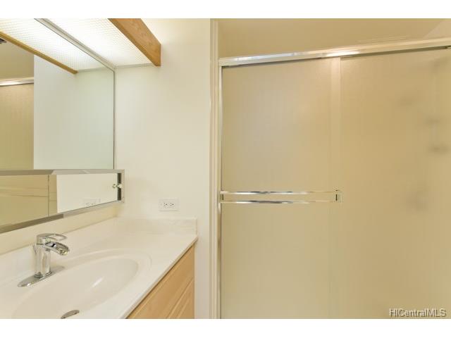 876 Curtis Street  Unit 605