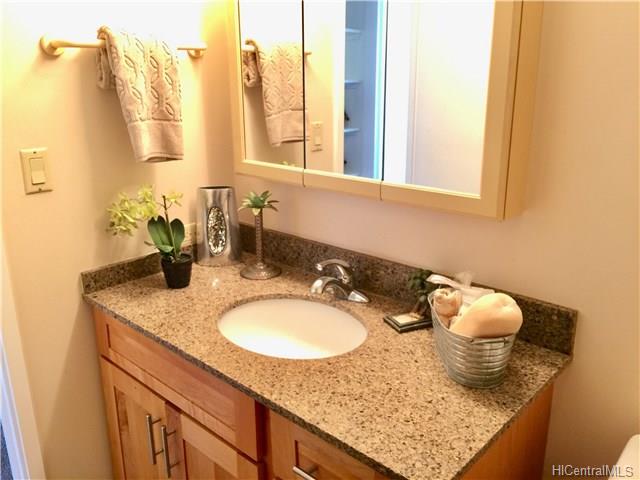 4300 Waialae Avenue  Unit B1205