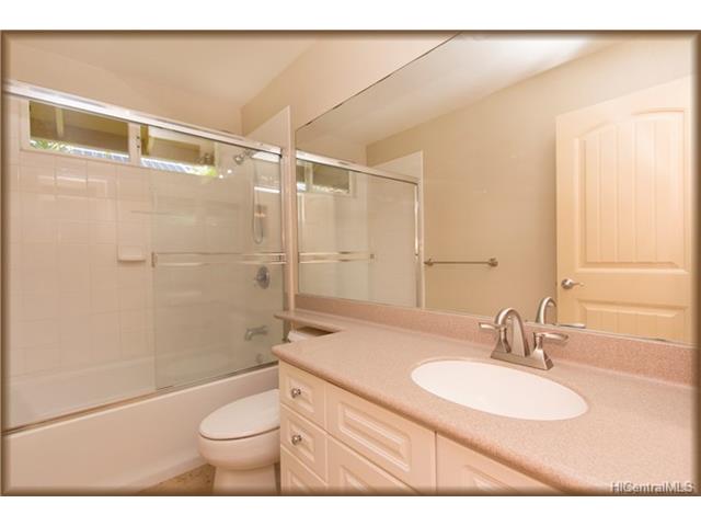87-2201 Pakeke Street  Unit 65