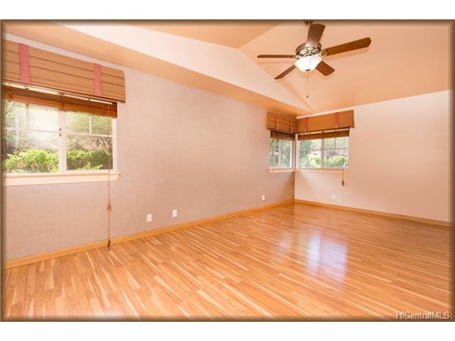 87-2201 Pakeke Street  Unit 65