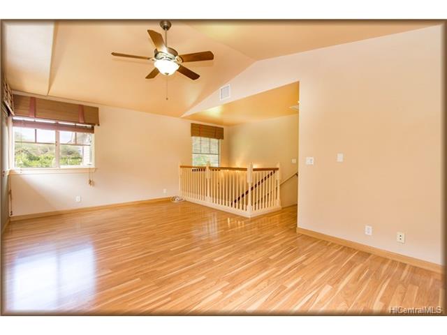 87-2201 Pakeke Street  Unit 65
