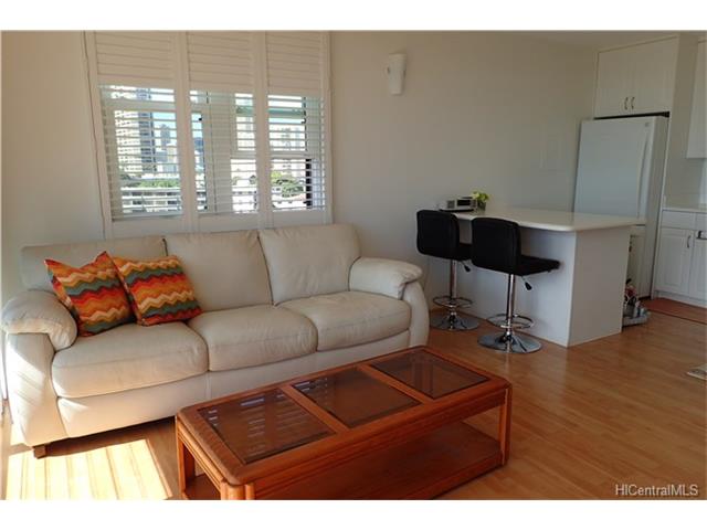 2754 Kuilei Street  Unit 704