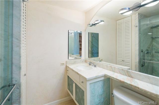 2979 Kalakaua Avenue  Unit 804