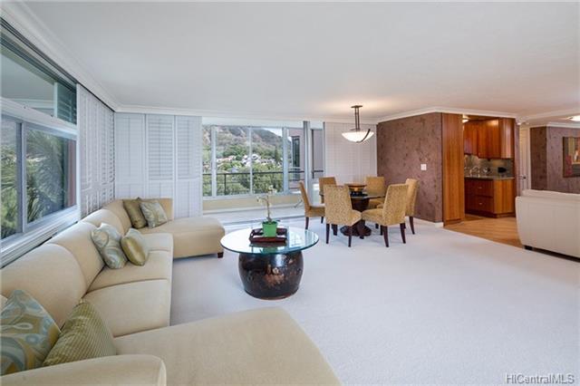 2979 Kalakaua Avenue  Unit 804