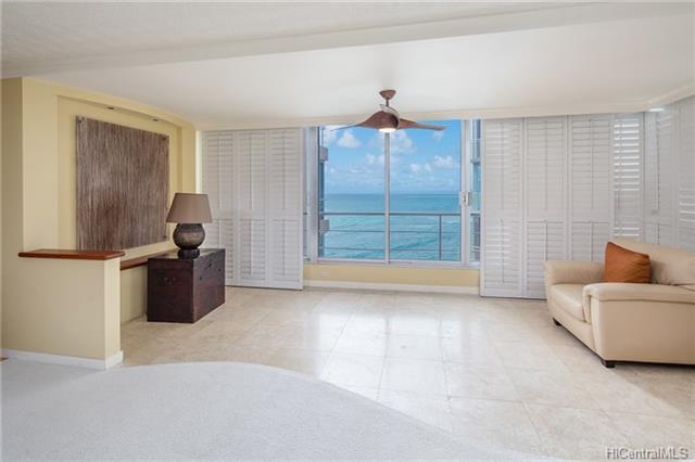 2979 Kalakaua Avenue  Unit 804