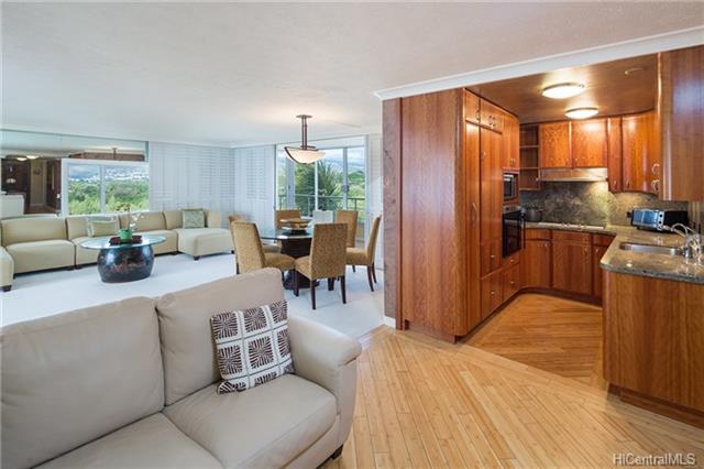 2979 Kalakaua Avenue  Unit 804
