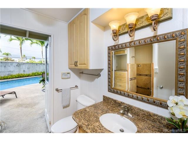 676 Mokapu Road