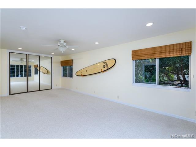 676 Mokapu Road
