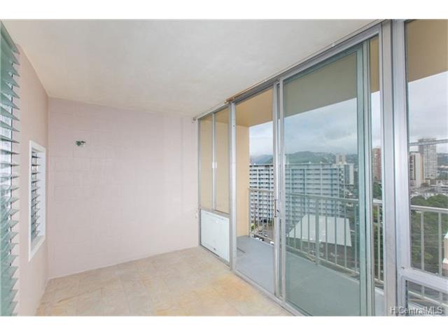 2474 Kapiolani Boulevard  Unit 1104