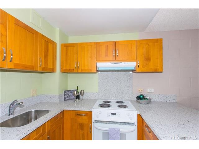 2474 Kapiolani Boulevard  Unit 1104