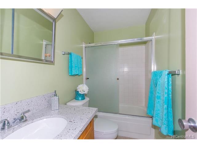 2474 Kapiolani Boulevard  Unit 1104