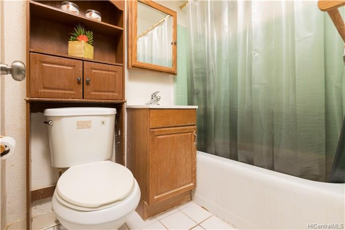 1735 Dole Street  Unit 203