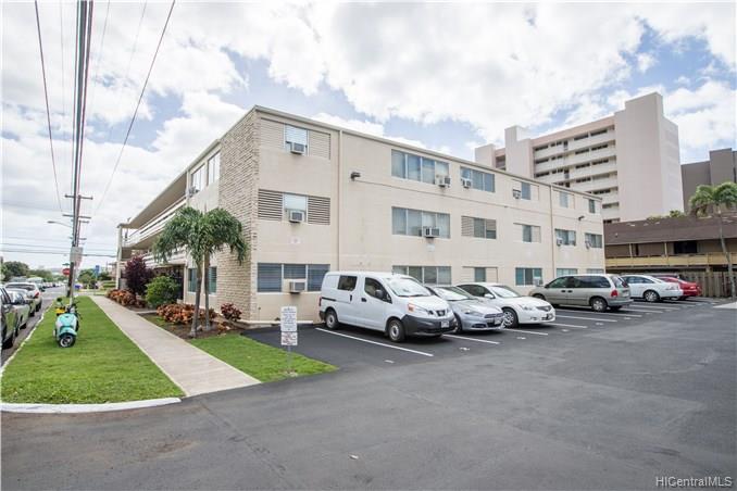 1735 Dole Street  Unit 203