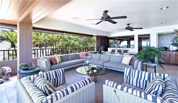 3165 Diamond Head Road  Unit 4