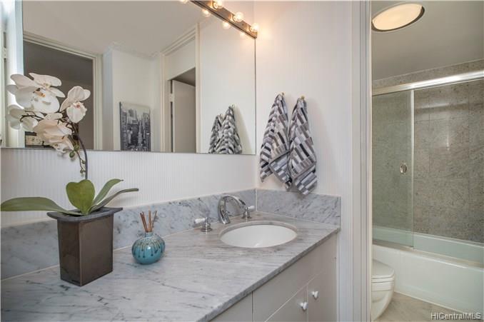 250 Kawaihae Street  Unit 1D