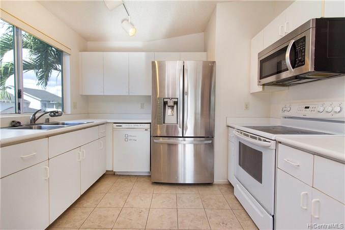 91-1056 Laaulu Street  Unit 21B