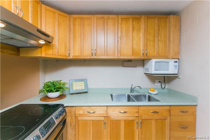 46-260 Kahuhipa Street  Unit C207