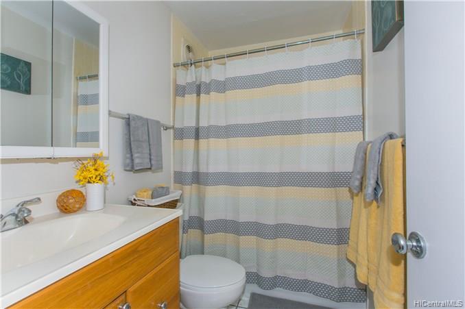 46-260 Kahuhipa Street  Unit C207