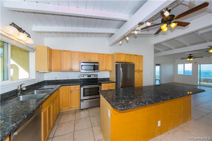 68-697 Farrington Highway