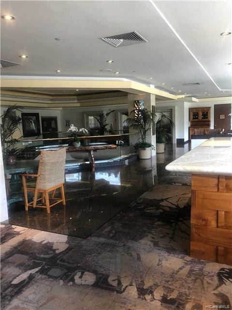 2045 Kalakaua Avenue  Unit 118