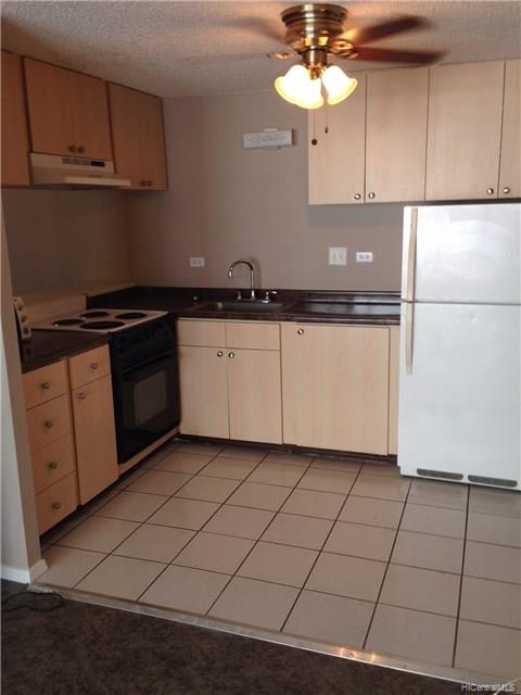 440 Lewers Street  Unit 402
