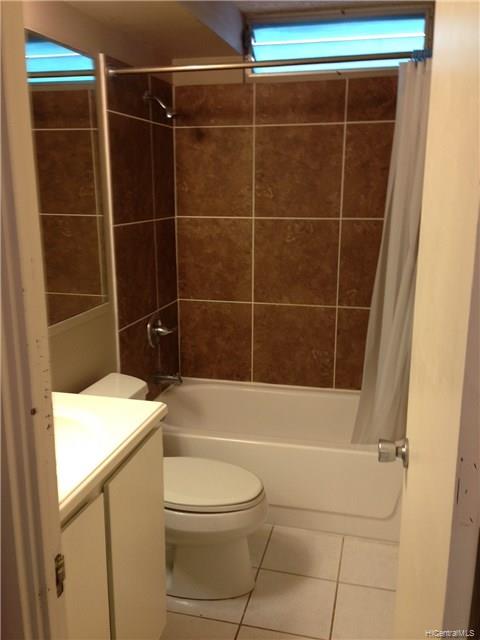 440 Lewers Street  Unit 402