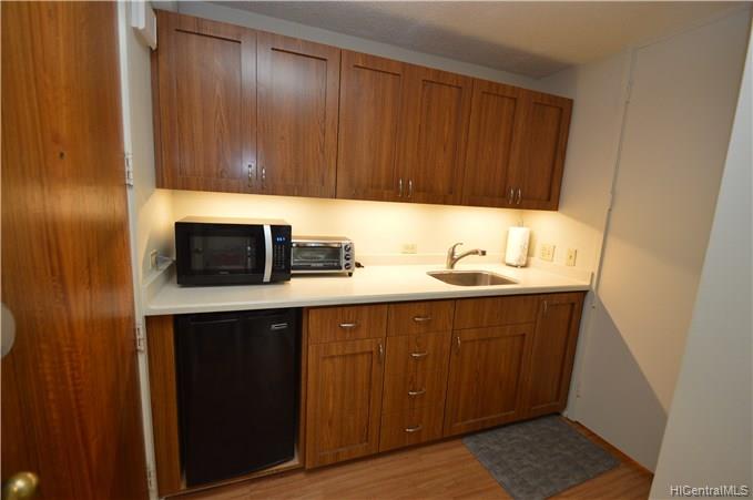 1750 Kalakaua Avenue  Unit 912