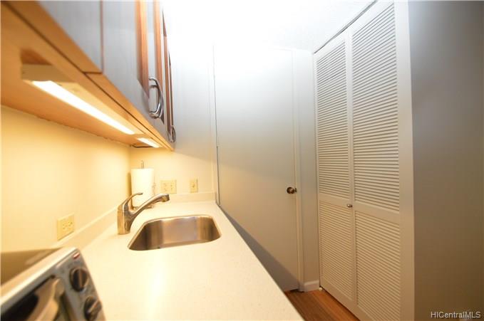 1750 Kalakaua Avenue  Unit 912
