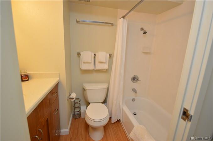 1750 Kalakaua Avenue  Unit 912