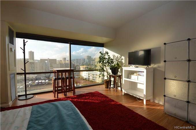 1750 Kalakaua Avenue  Unit 912