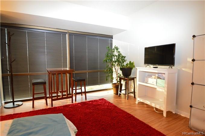 1750 Kalakaua Avenue  Unit 912