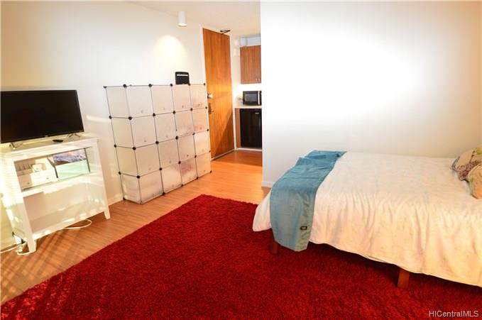 1750 Kalakaua Avenue  Unit 912