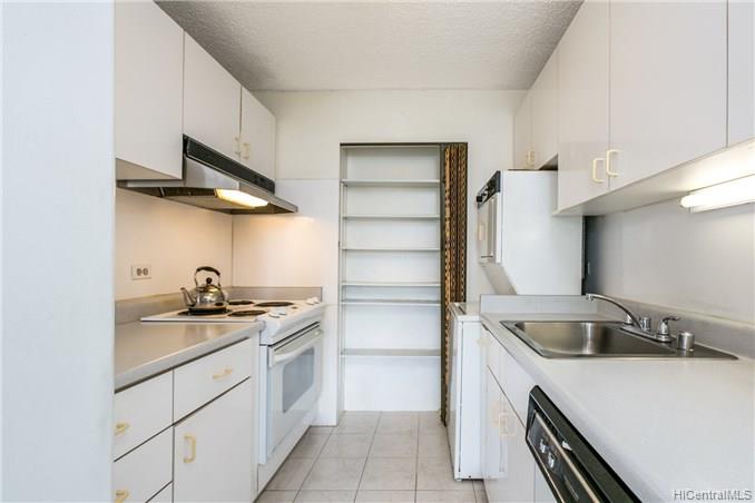 2233 Ala Wai Boulevard  Unit 6B