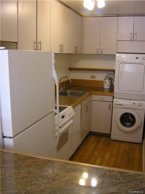 2345 Ala Wai Boulevard  Unit 1101