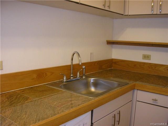 2345 Ala Wai Boulevard  Unit 1101
