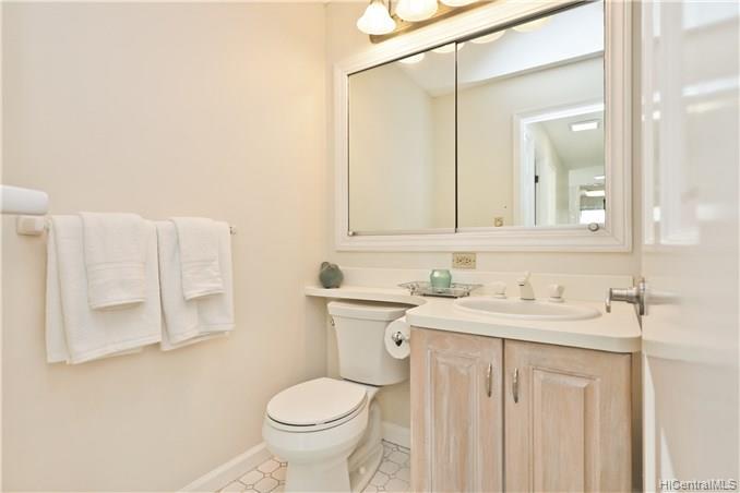 509 University Avenue  Unit 1001