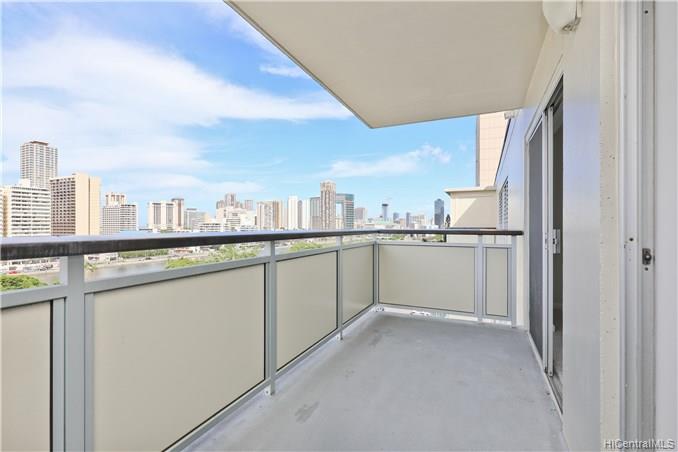 509 University Avenue  Unit 1001